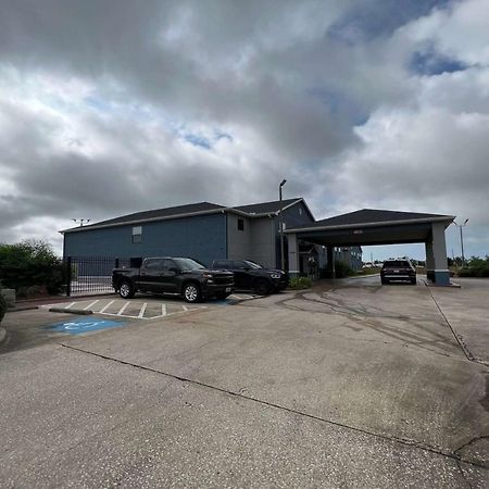Super 8 By Wyndham Lake Charles/Sulphur Екстериор снимка