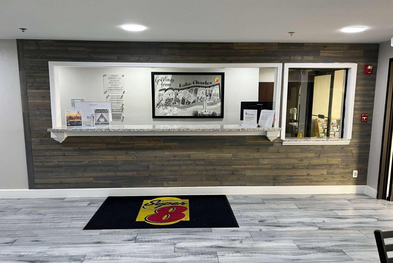 Super 8 By Wyndham Lake Charles/Sulphur Екстериор снимка