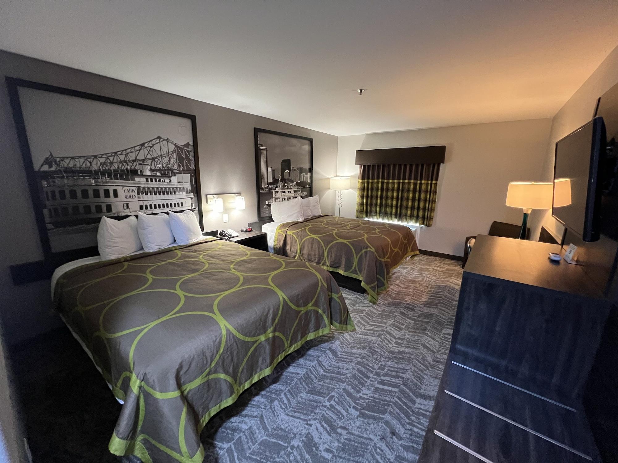 Super 8 By Wyndham Lake Charles/Sulphur Екстериор снимка
