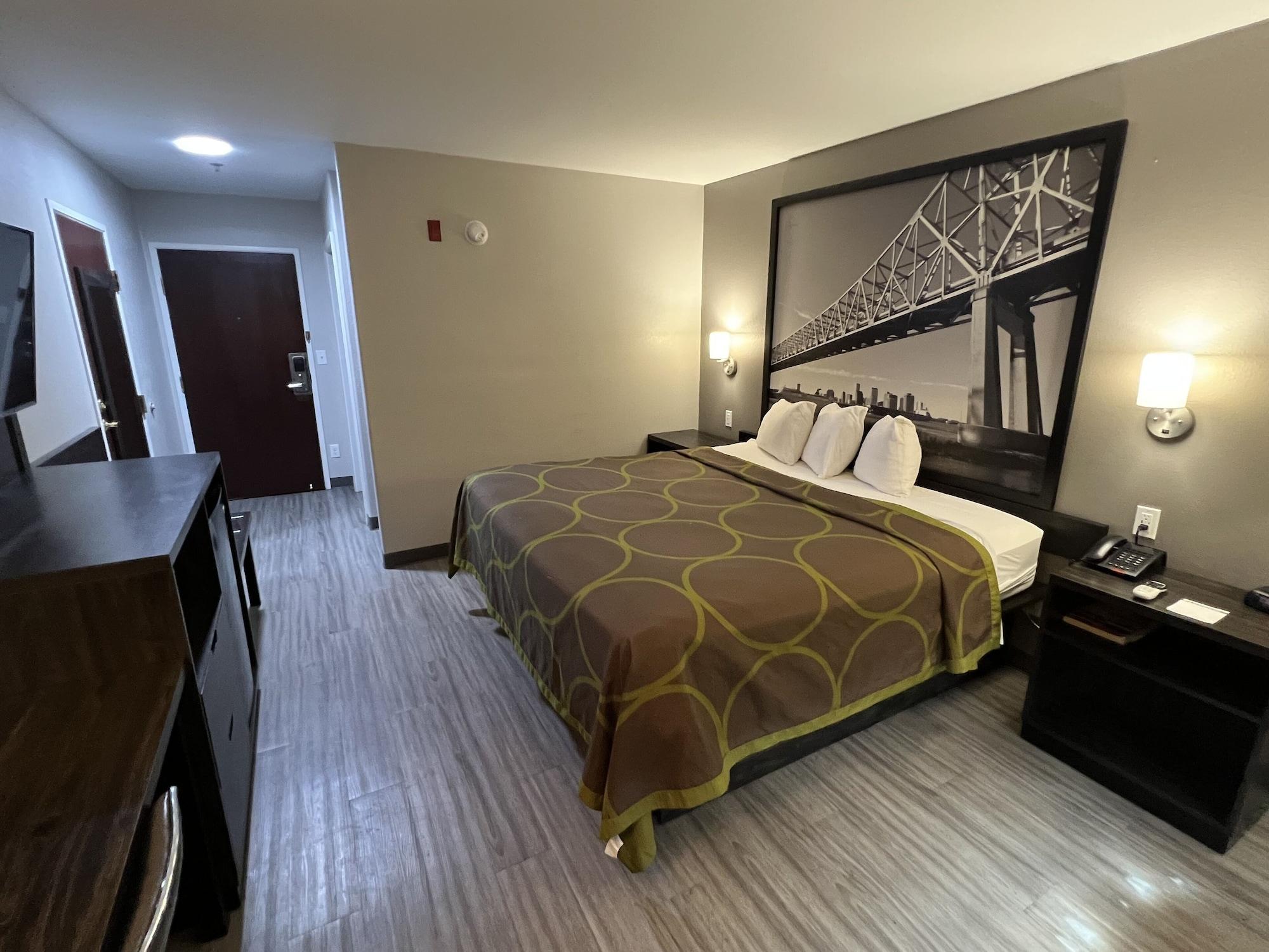 Super 8 By Wyndham Lake Charles/Sulphur Екстериор снимка